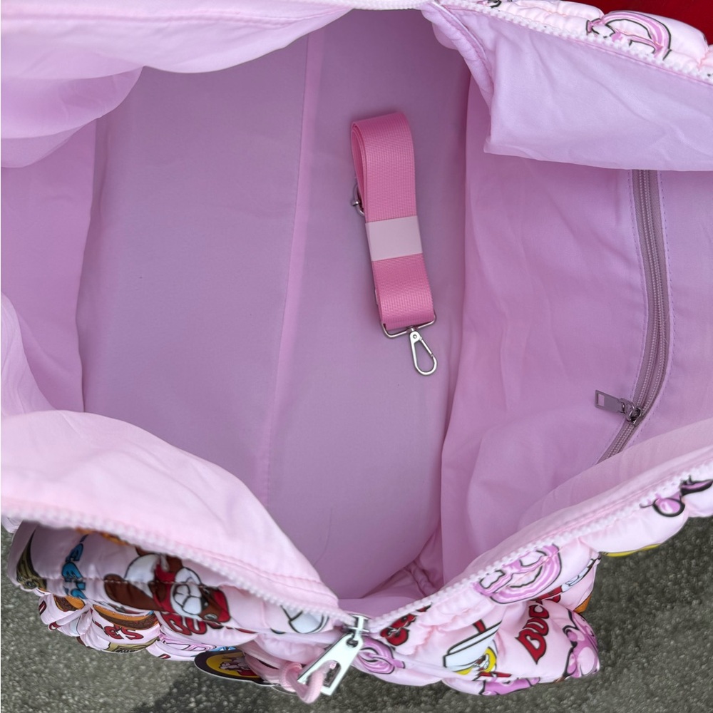 Pink Buc-ee’s Quilted Snack Print Duffel Bag - Picture 5 of 5